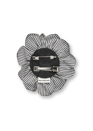 MN rose Brooch Stripe Black/White Mads Nørgaard 